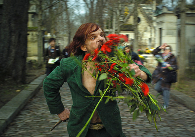 HOLY MOTORS  Leos Carax (2012)